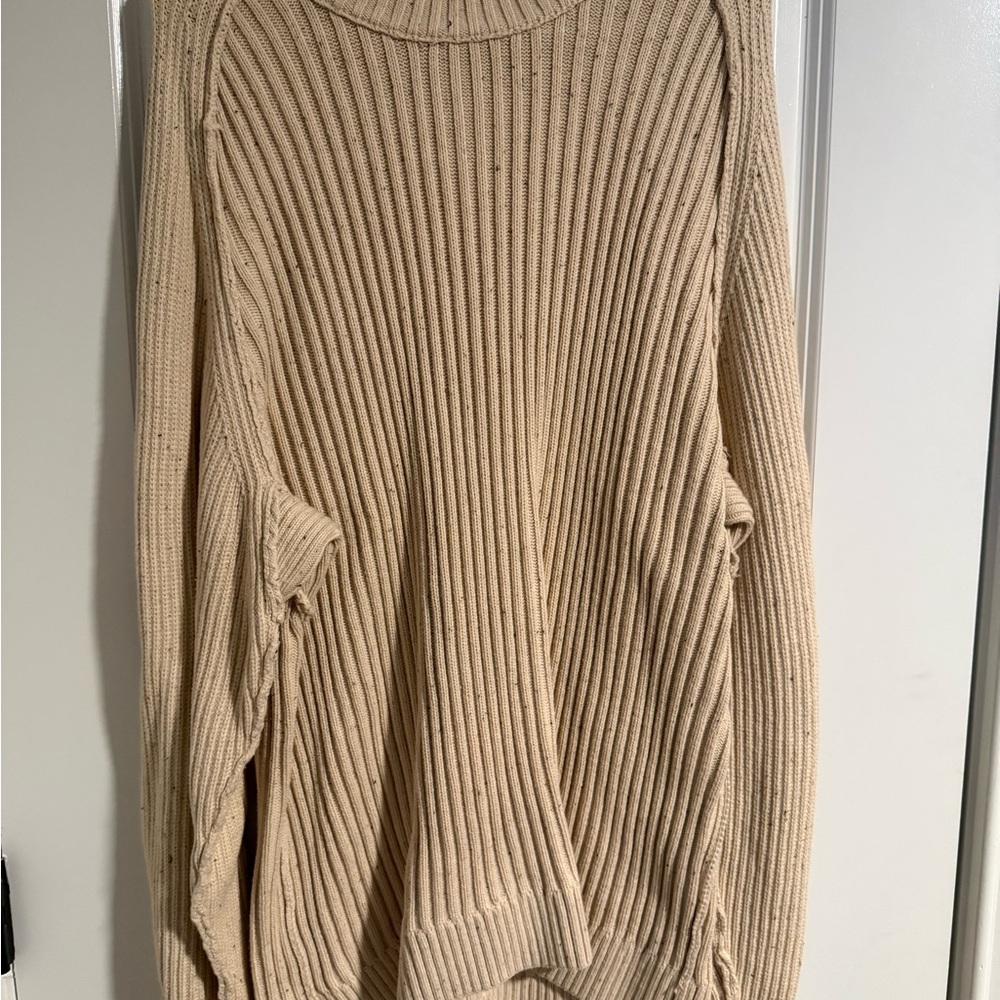 Duluth Trading Co Cream Ribbed Crewneck Sweater